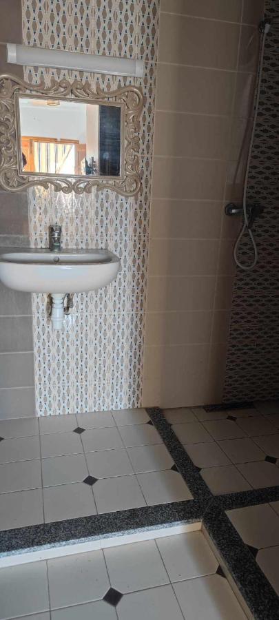 Mnakaa Beach Appartement Rdc Salakta Ngoại thất bức ảnh