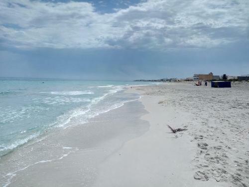 Mnakaa Beach Appartement Rdc Salakta Ngoại thất bức ảnh